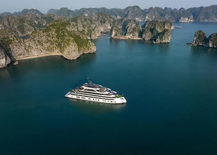 Doria Cruise By Hag Botel Hạ Long