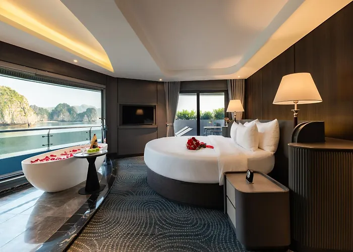 Doria Cruise By Hag Botel Ha Long